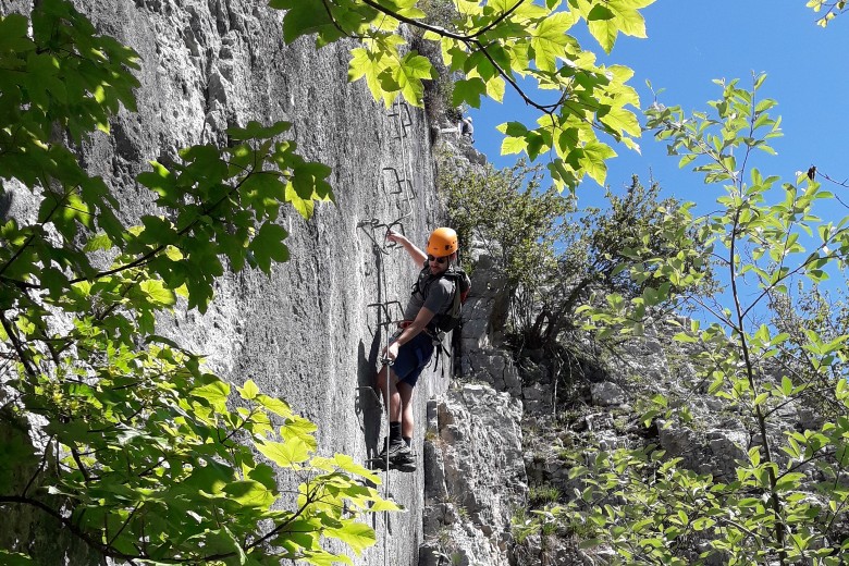 Via Ferrata - Les Baumes du Verneau | Nans sous Sainte Anne 19/04/2025